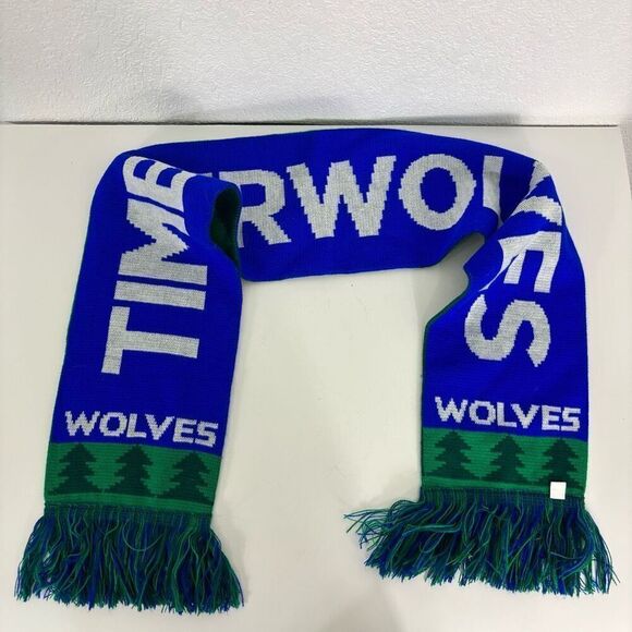 Minnesota Timberwolves Basketball Blue with Green Trees Winter Scarf - Picture 1 of 5